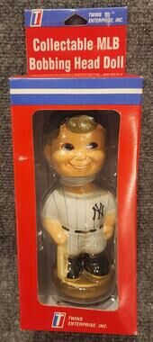 Twins Enterprise Vintage NY Yankees MLB Bobblehead Figure 7.25 In Box